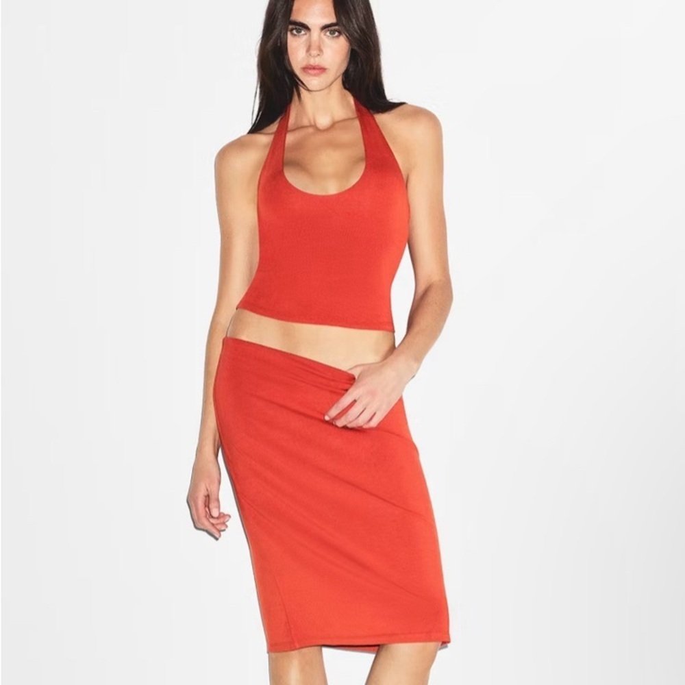 NWT Skims Smooth Layers Midi Skirt Terra Size Medium